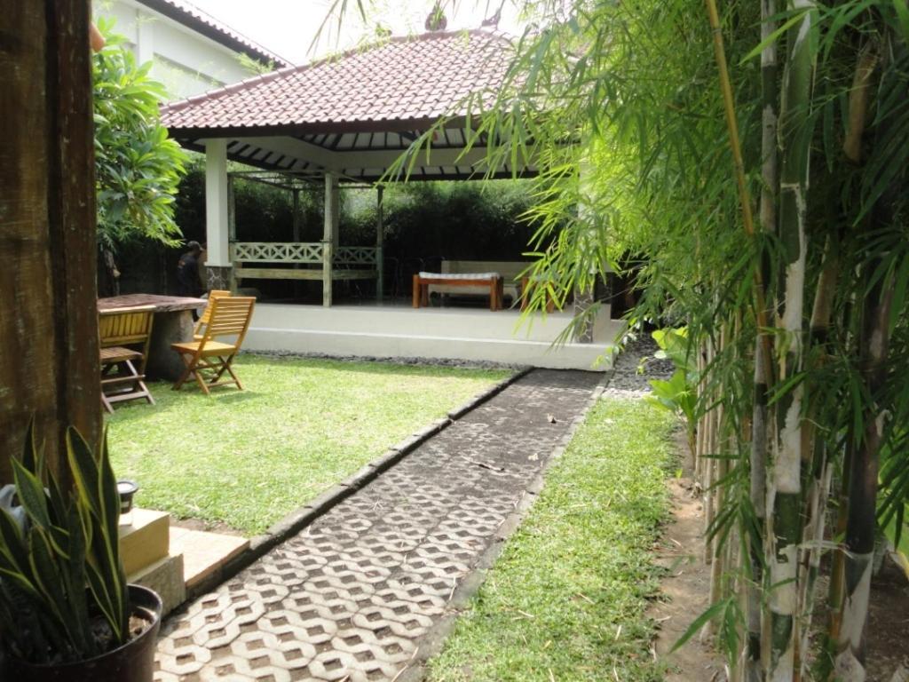 Urbanview Hotel Wayan Mansion 丹帕沙 外观 照片